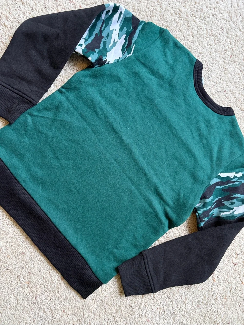 The Children's Place Boys' Green Camo Panel Sweatshirt NWT